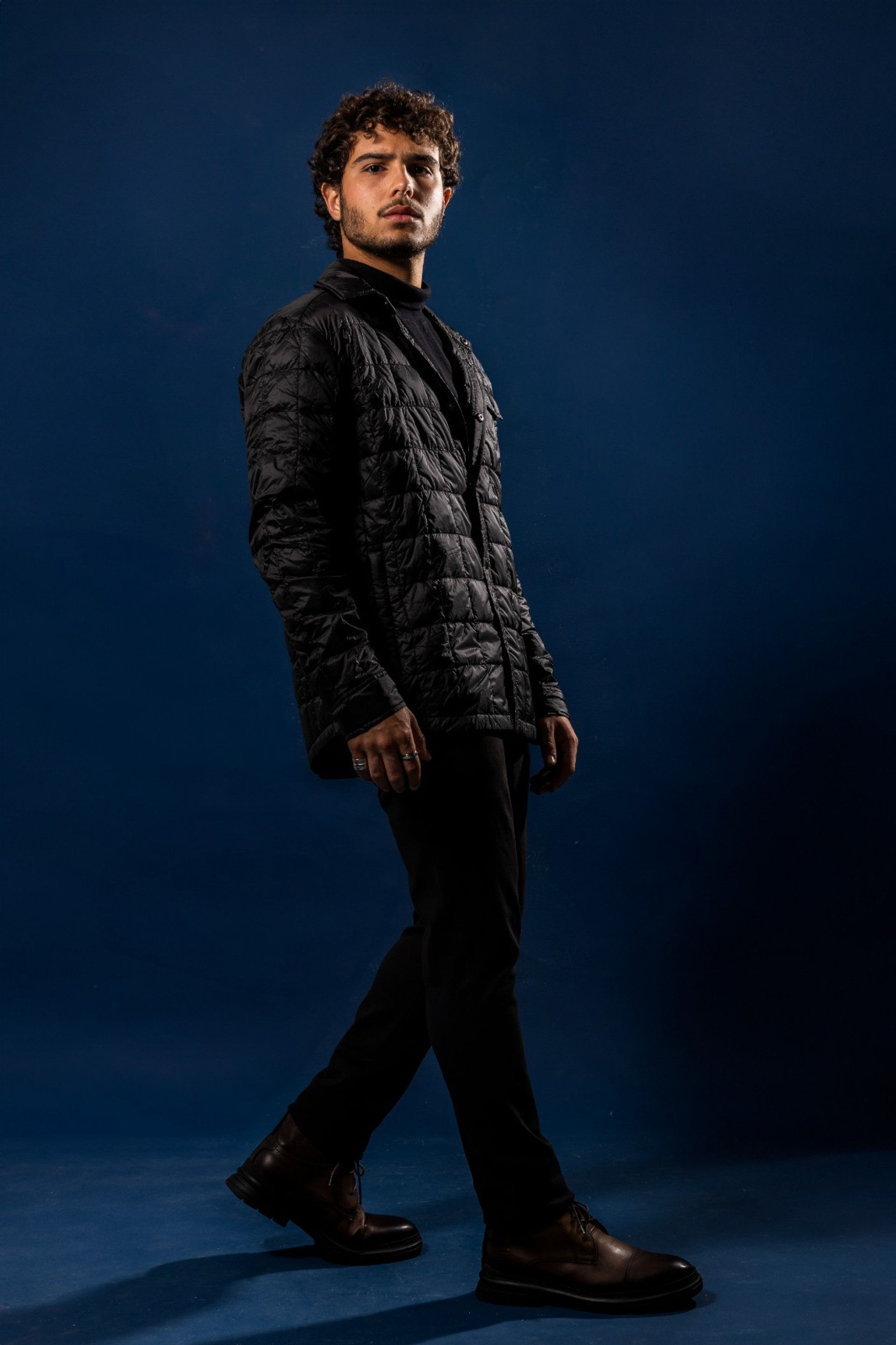 Ator Igor Jansen se apresenta como cantor e compositor com primeiro EP 'Meus Gostos' - Léo Rosario / Divulgação