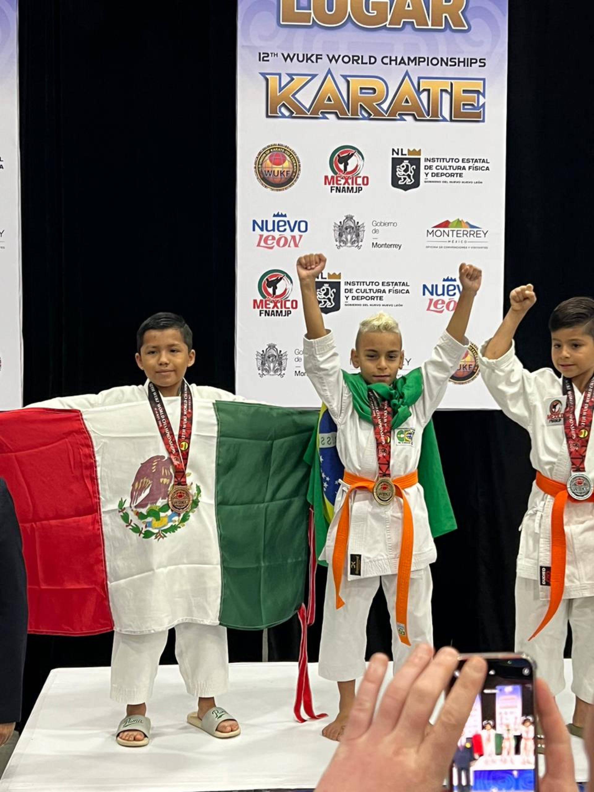 Menino de Xerém vence campeonato internacional de Karatê no México