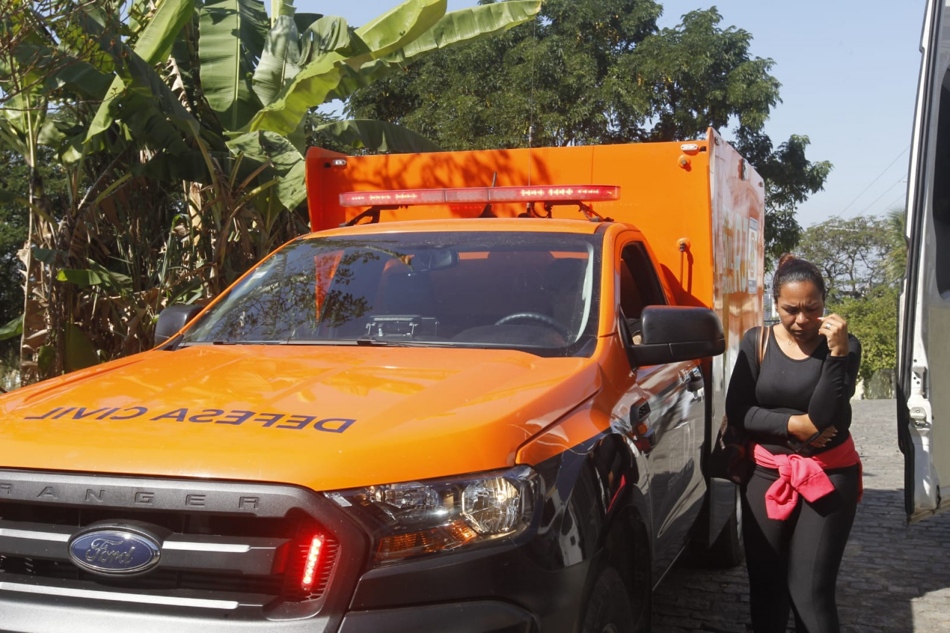 Na foto, Tatiane, filha de José Severino e irmã de Délcio - Reginaldo Pimenta/Agência O Dia