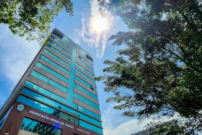 AGU defende suspensão da privatização da Sabesp