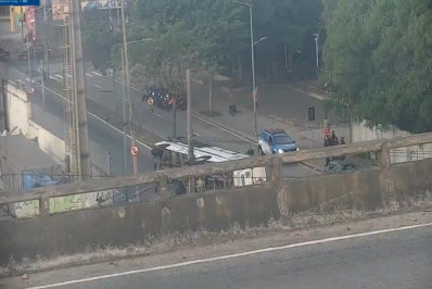 Ônibus que transportava 30 presidiários tomba em São Cristóvão