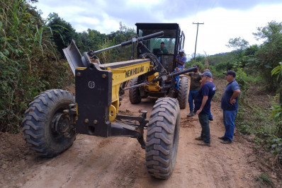 Profissionais concluem curso de Operação e Manutenção de Motoniveladoras em Casimiro
