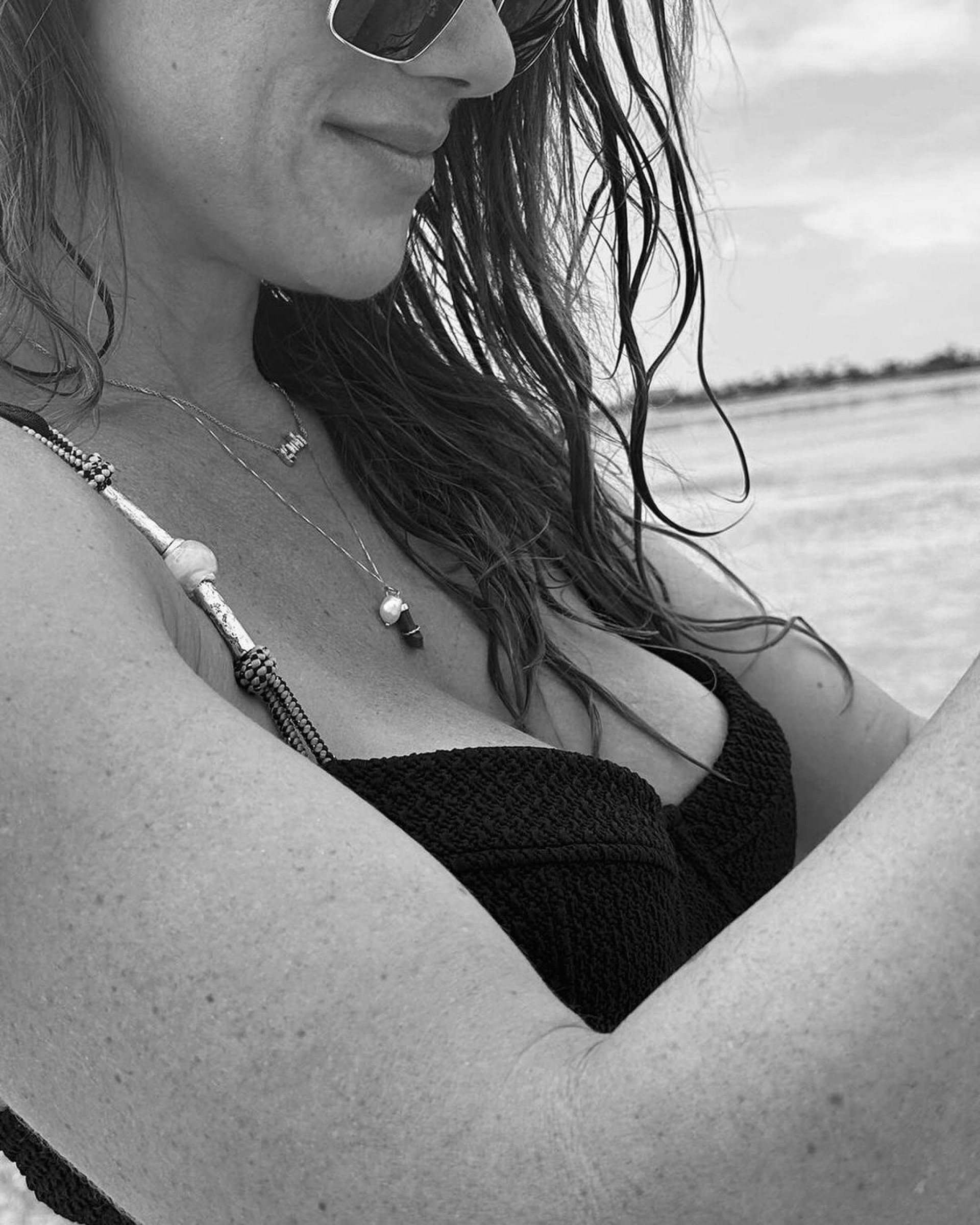 Giovanna Ewbank posa de biquini - Reprodução