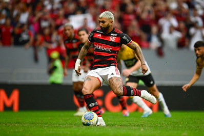 Marcos Braz comenta ausência de Gabigol no Flamengo: 'Tem mais 27 jogadores'