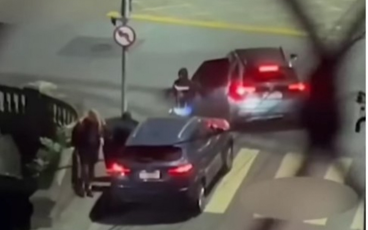 Carro usado por bandidos fechou veículo da vítima na Avenida Heitor Beltrão