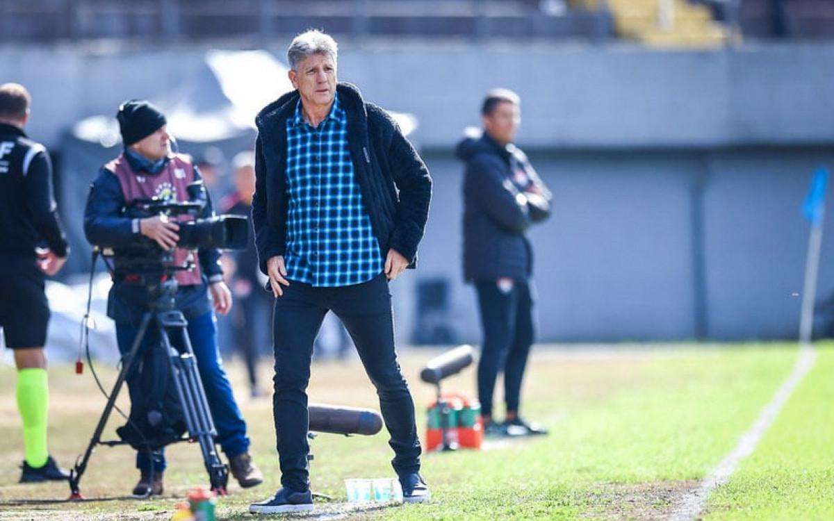 Renato promete mais reforços no Grêmio: &#8216;Vem surpresa aí&#8217;