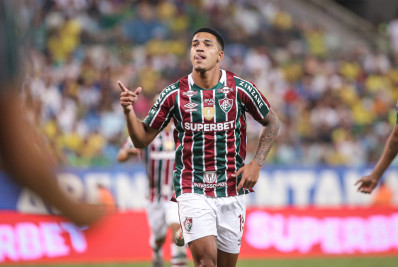 Kauã Elias vê estilo parecido com Ronaldo e admite desejo de ir para a Europa