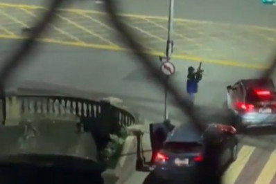 Vídeo! Bandidos armados rendem motorista e roubam carro na Tijuca