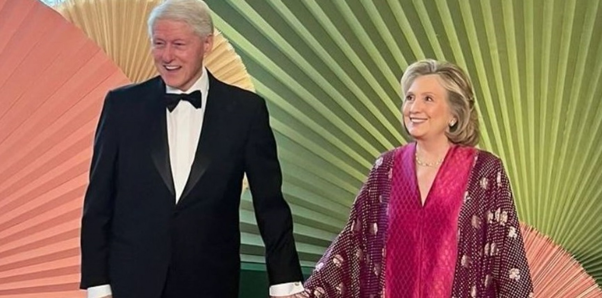 Bill e Hillary Clinton, em evento de recepção ao primeiro-ministro japonês Fumio Kishida, no último mês de abril - Reprodução / Instagram