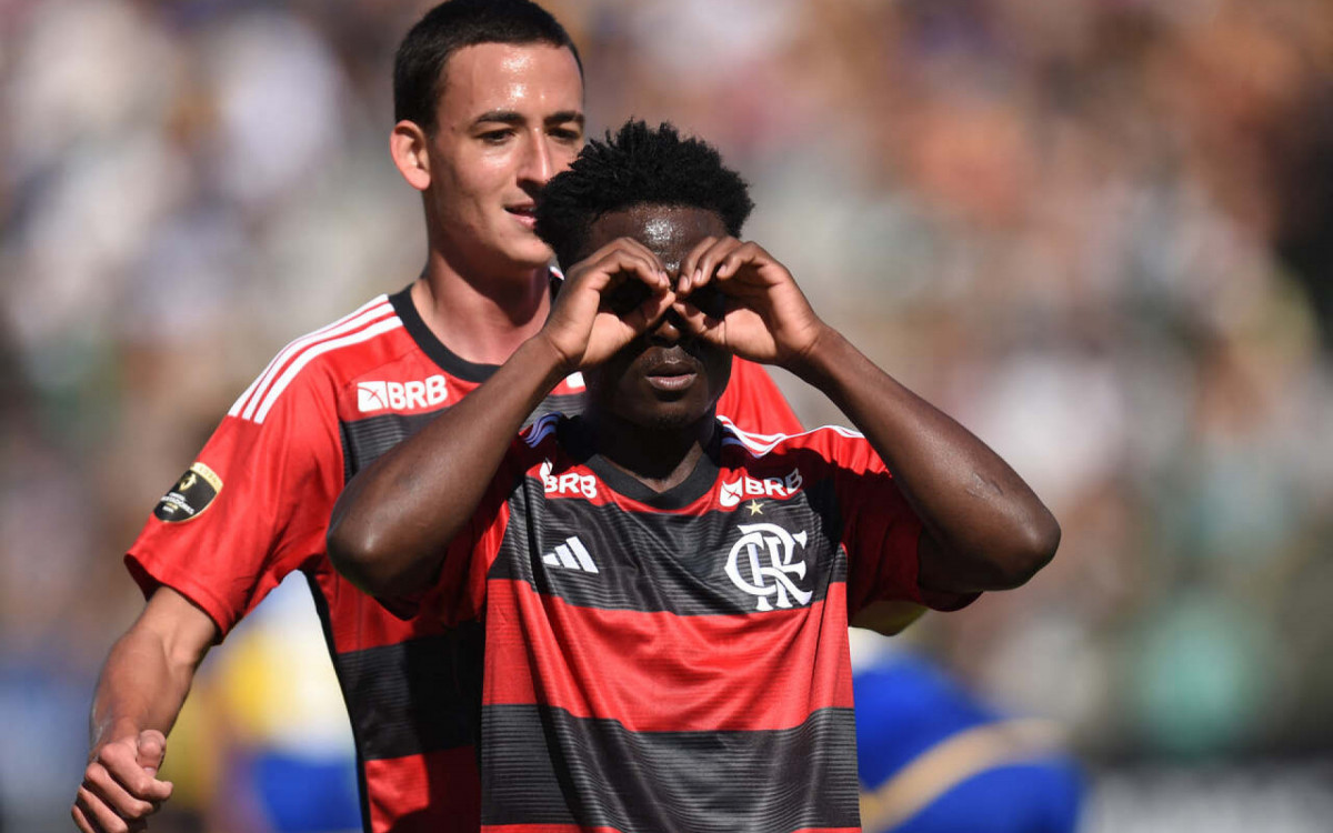 Shola, destaque do sub-20, assina contrato com o Flamengo por três anos