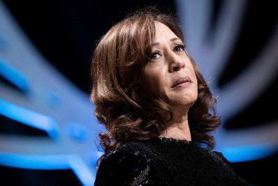 Kamala Harris promete trabalhar para acabar com guerra em Gaza, em comício no Michigan