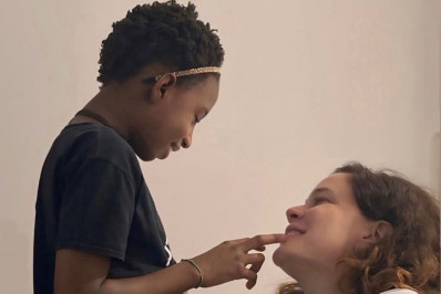 Leandra Leal celebra aniversário da filha, Julia: 'Me fez mãe'