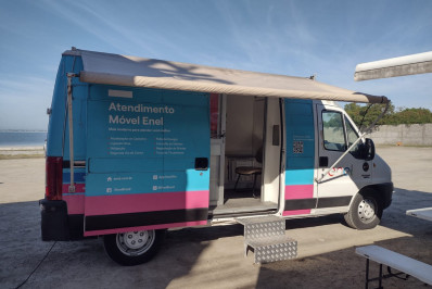 Enel promove ação de atendimento a clientes em Niterói