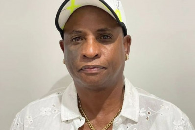 Músico do Katinguelê é demitido e expõe motivo