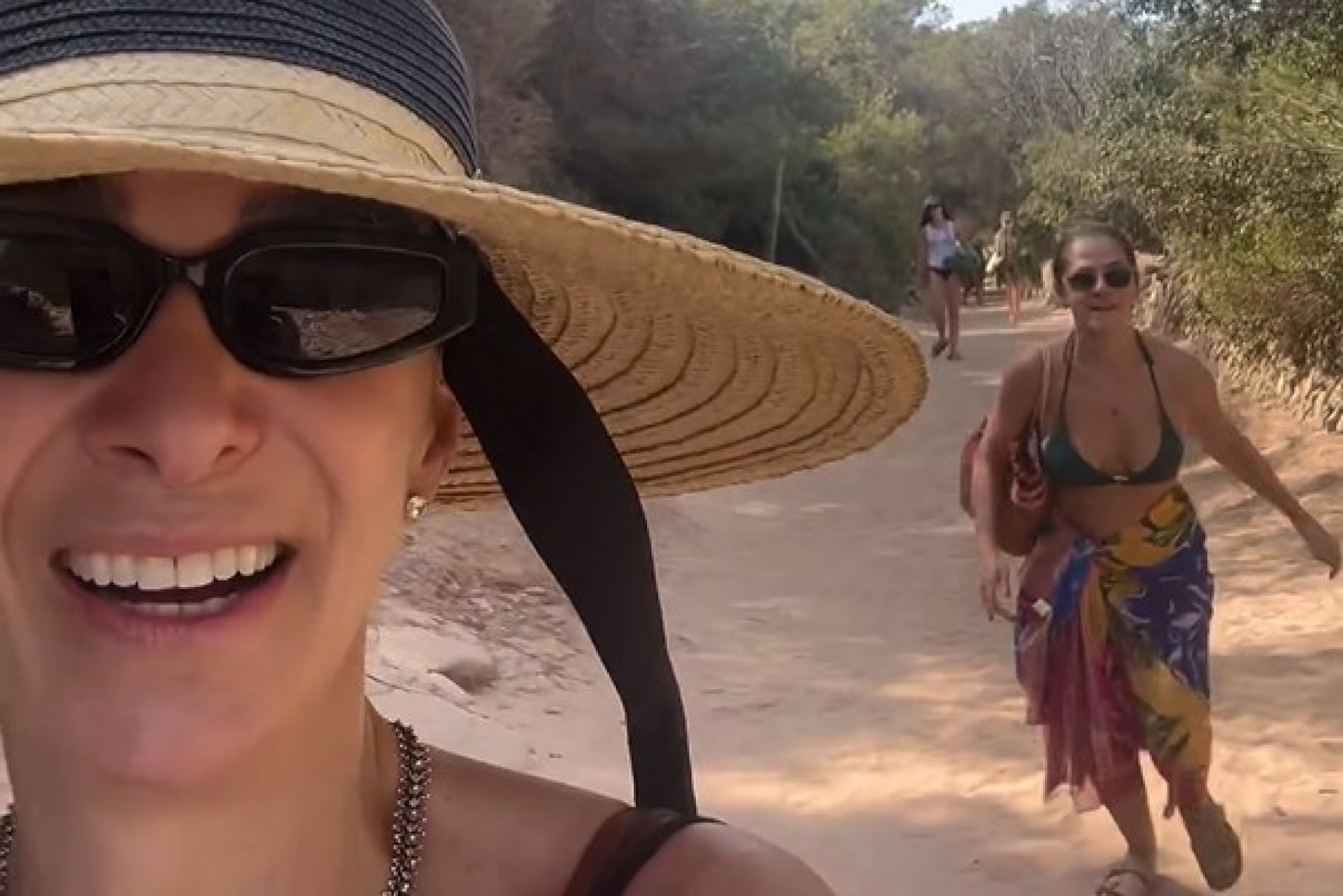 Ingrid Guimarães e Mônica Martelli divertem seguidores com diário de viagem - Reprodução / Instagram