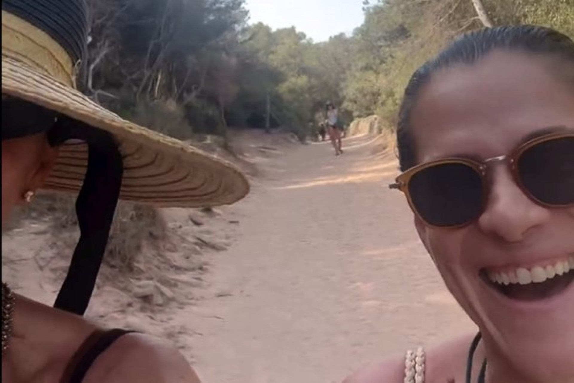 Ingrid Guimarães e Mônica Martelli divertem seguidores com diário de viagem - Reprodução / Instagram