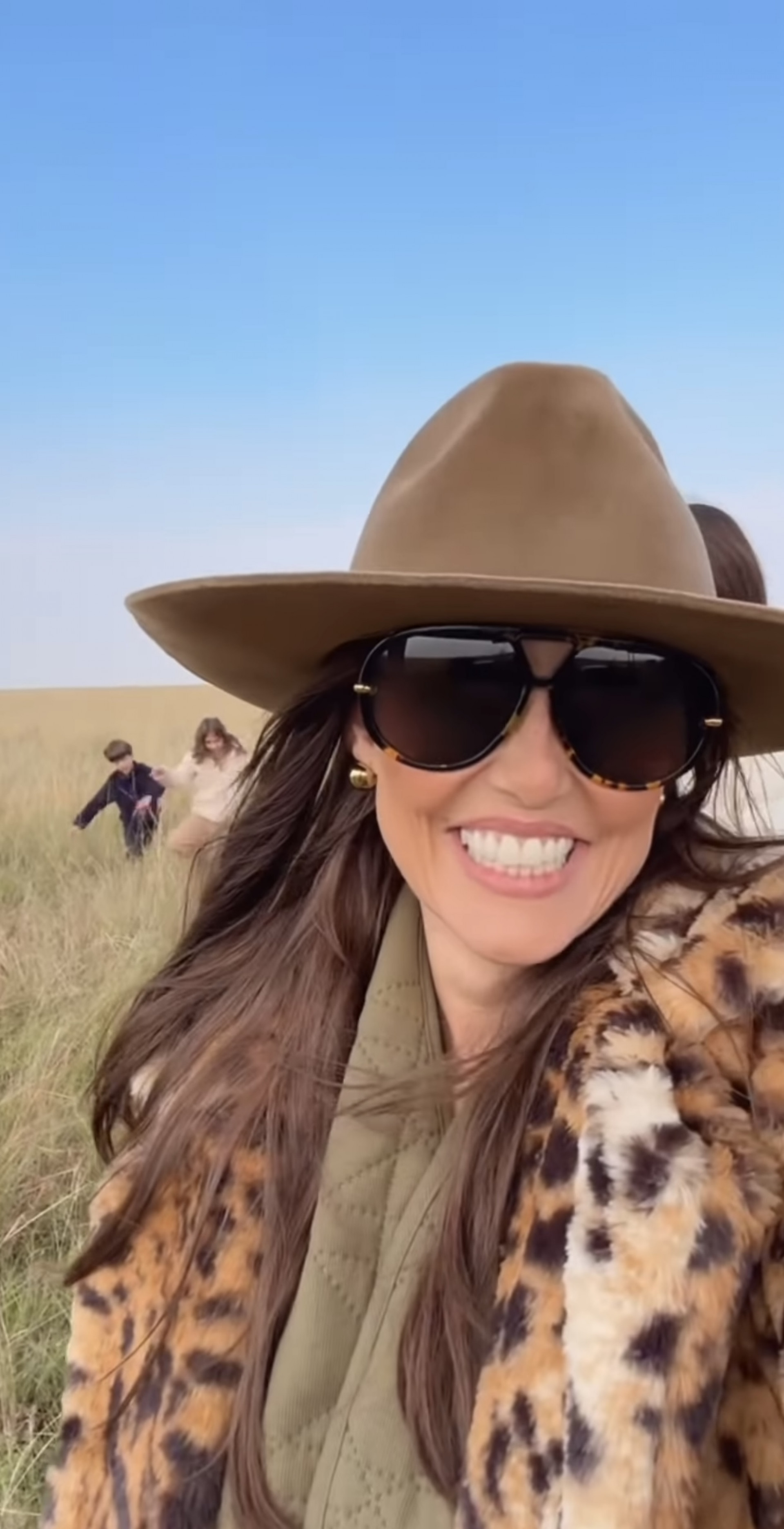 Deborah Secco curte Safari na África ao lado da filha - Reprodução
