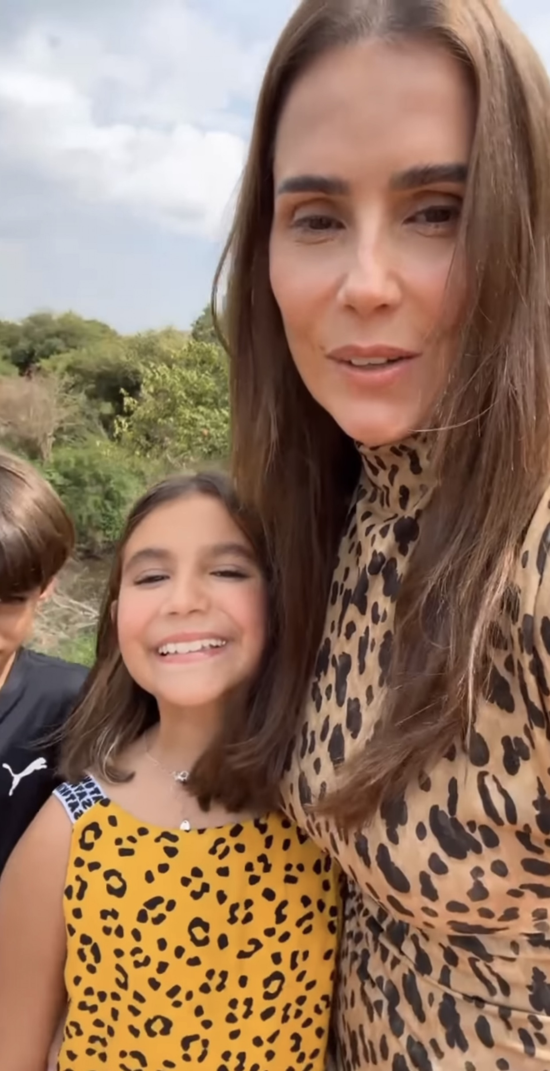 Deborah Secco curte Safari na África ao lado da filha - Reprodução