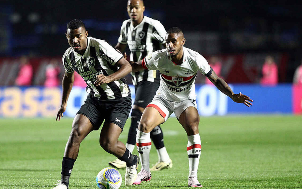 Em jogo de quatro gols, São Paulo e Botafogo empatam no MorumBIS