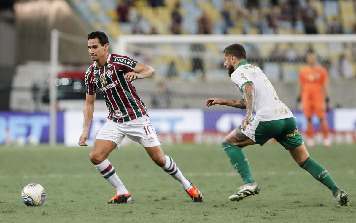Ganso, do Fluminense, em a&ccedil;&atilde;o contra o Palmeiras
