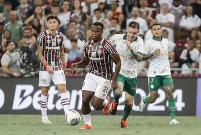 Arias comemora vitória do Fluminense e exalta a torcida: 'Junto com o time'