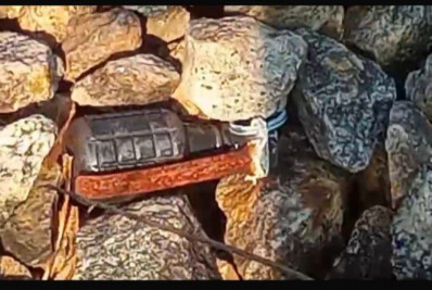 Esquadrão Antibombas retira granada em linha férrea na Baixada