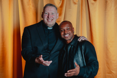 Padre Marcelo Rossi lança canção com participação de Thiaguinho: 'Vai tocar muitos corações'