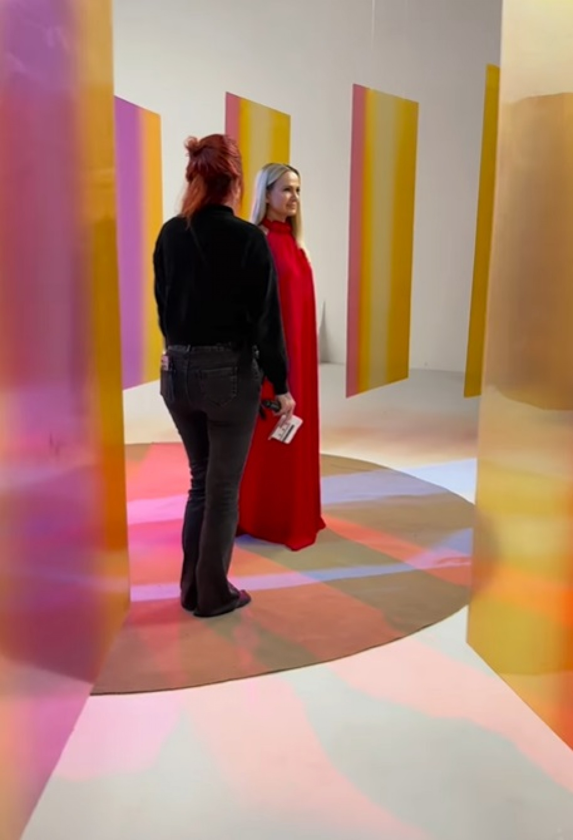 Eliana mostra bastidores de nova temporada do 'Saia Justa' - Reprodução de vídeo