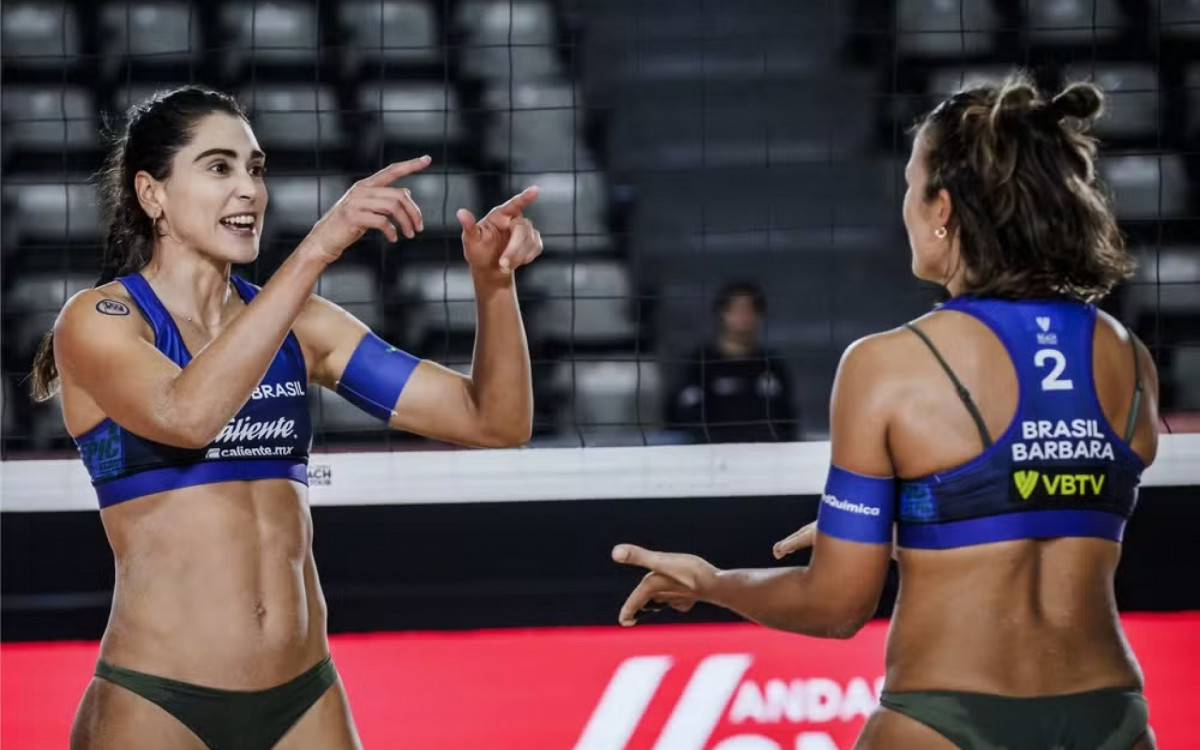 Dupla carioca formada por Carol Solberg e Bárbara Seixas representará o Brasil no vôlei de praia em Paris-2024