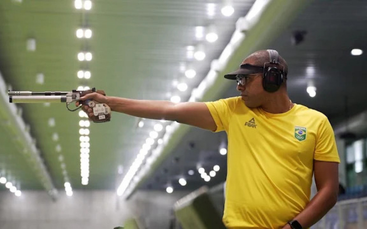 Philipe Chateaubrian, do tiro esportivo, cresceu em Realengo, Zona Oeste do Rio de Janeiro