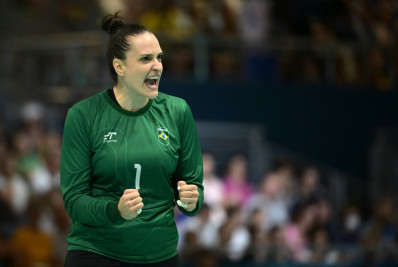 Destaque no handebol, Gabi Moreschi não se abala com derrota: 'Parte do processo'