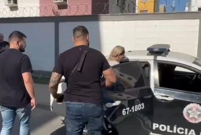 'Barbie do tráfico' é presa por fornecer drogas para comunidades do Rio