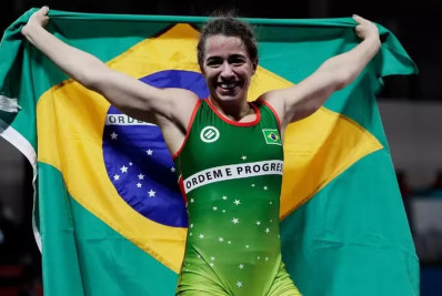 Giullia Penalber não resiste a atleta da Moldávia e é eliminada na luta olímpica