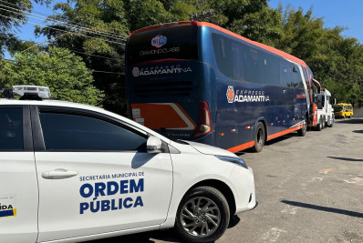 Ordem Pública de Volta Redonda remove ônibus abandonado no bairro Roma