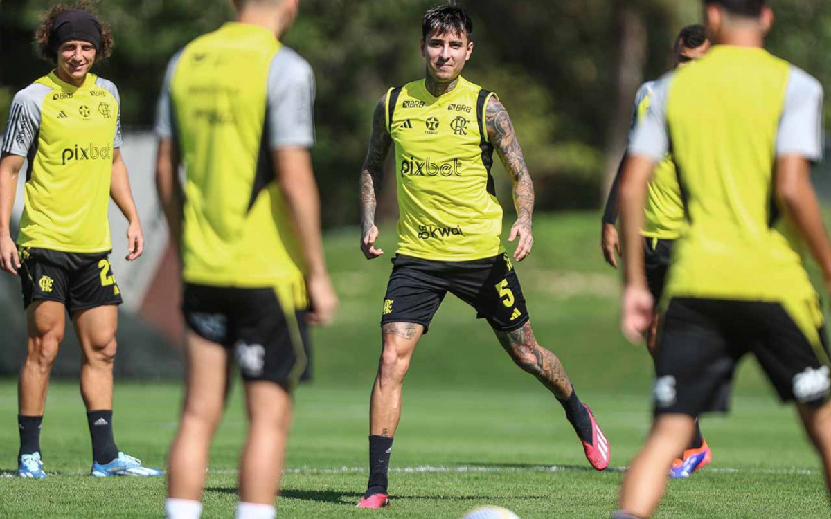 Flamengo terá volta de dois jogadores contra o Atlético-GO