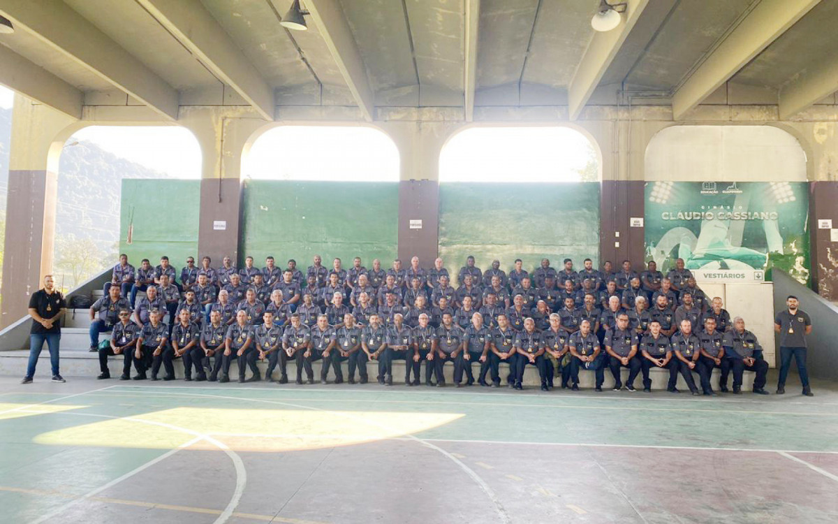 O objetivo da reciclagem é preparar os profissionais a lidar com imprevistos no ambiente escolar