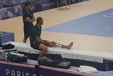 Lesão na panturrilha tira Alan da estreia do Brasil no vôlei de quadra em Paris