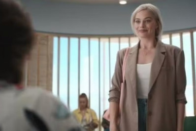 Cena do filme Barbie fez crescer busca por especialidade de ginecologia na internet, diz estudo