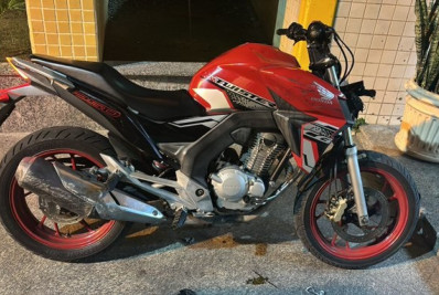 PM prende homem e recupera moto em Bangu