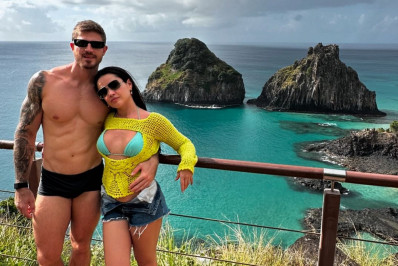 Juliette posa com namorado em paisagem paradisíaca e é elogiada