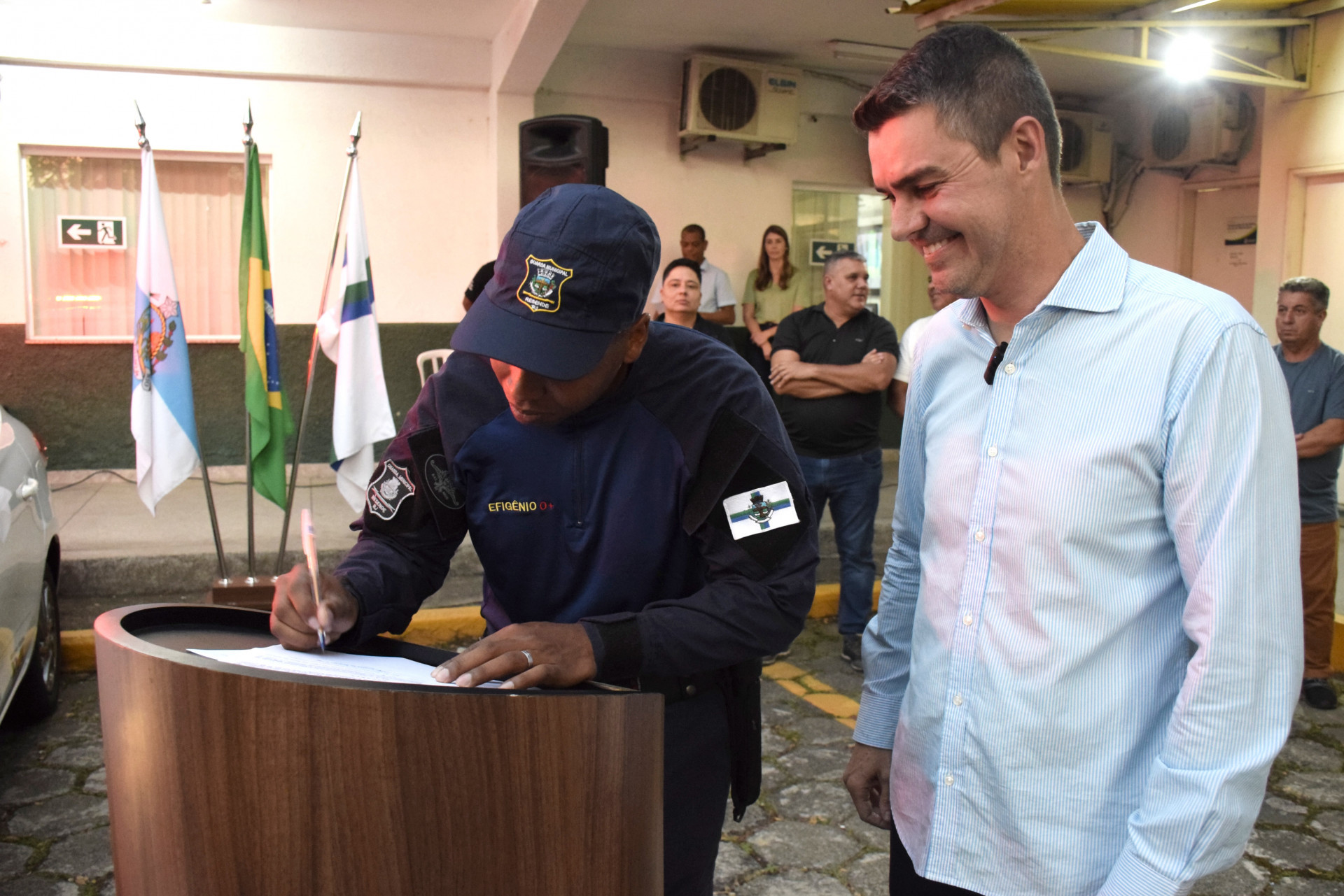 Prefeitura assina acordo para que a Guarda Municipal passe a utilizar arma