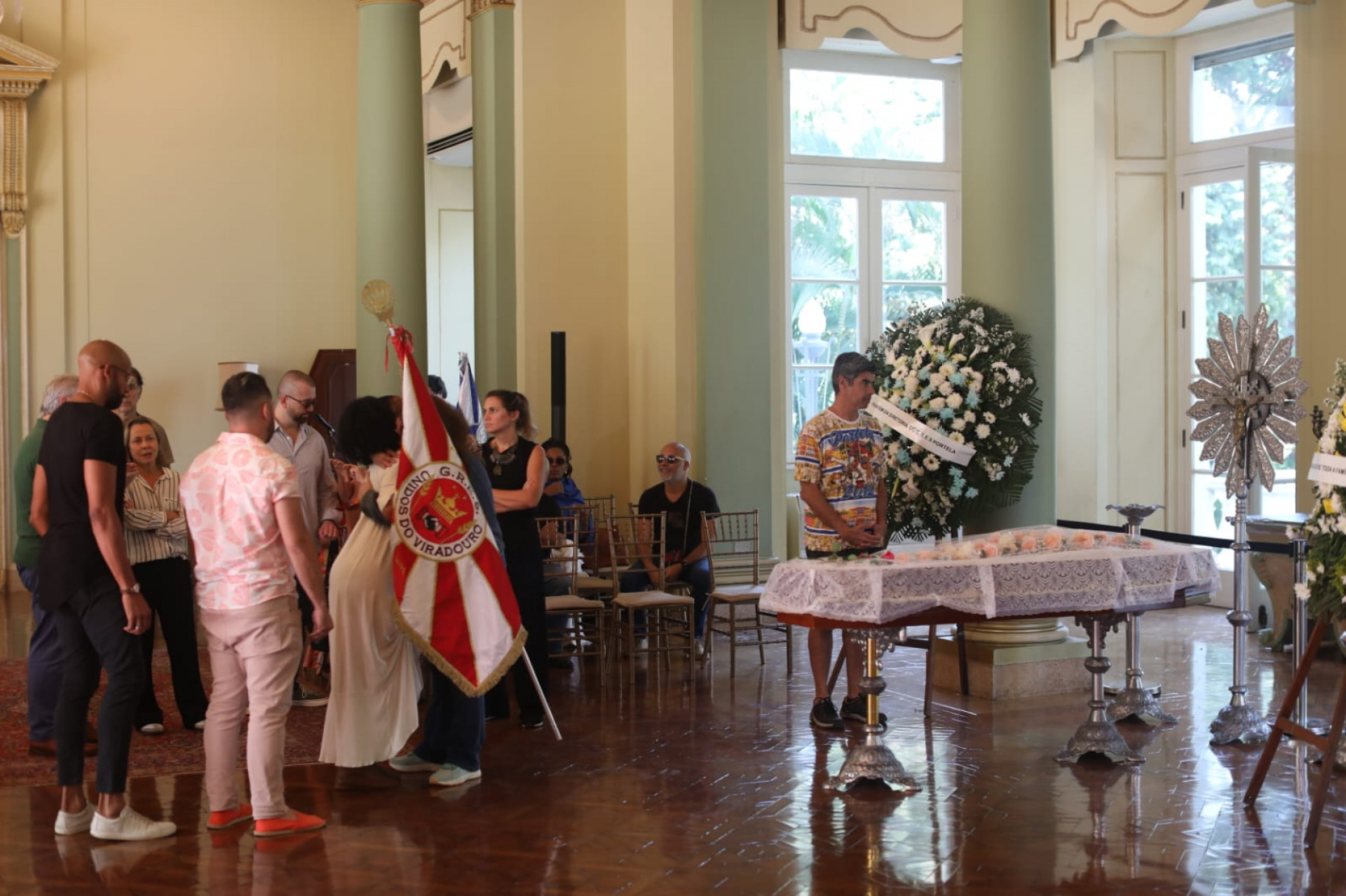 Velório de Rosa Magalhães reuniu familiares e amigos nesta sexta-feira (26) - Pedro Texeira/Agência O DIA