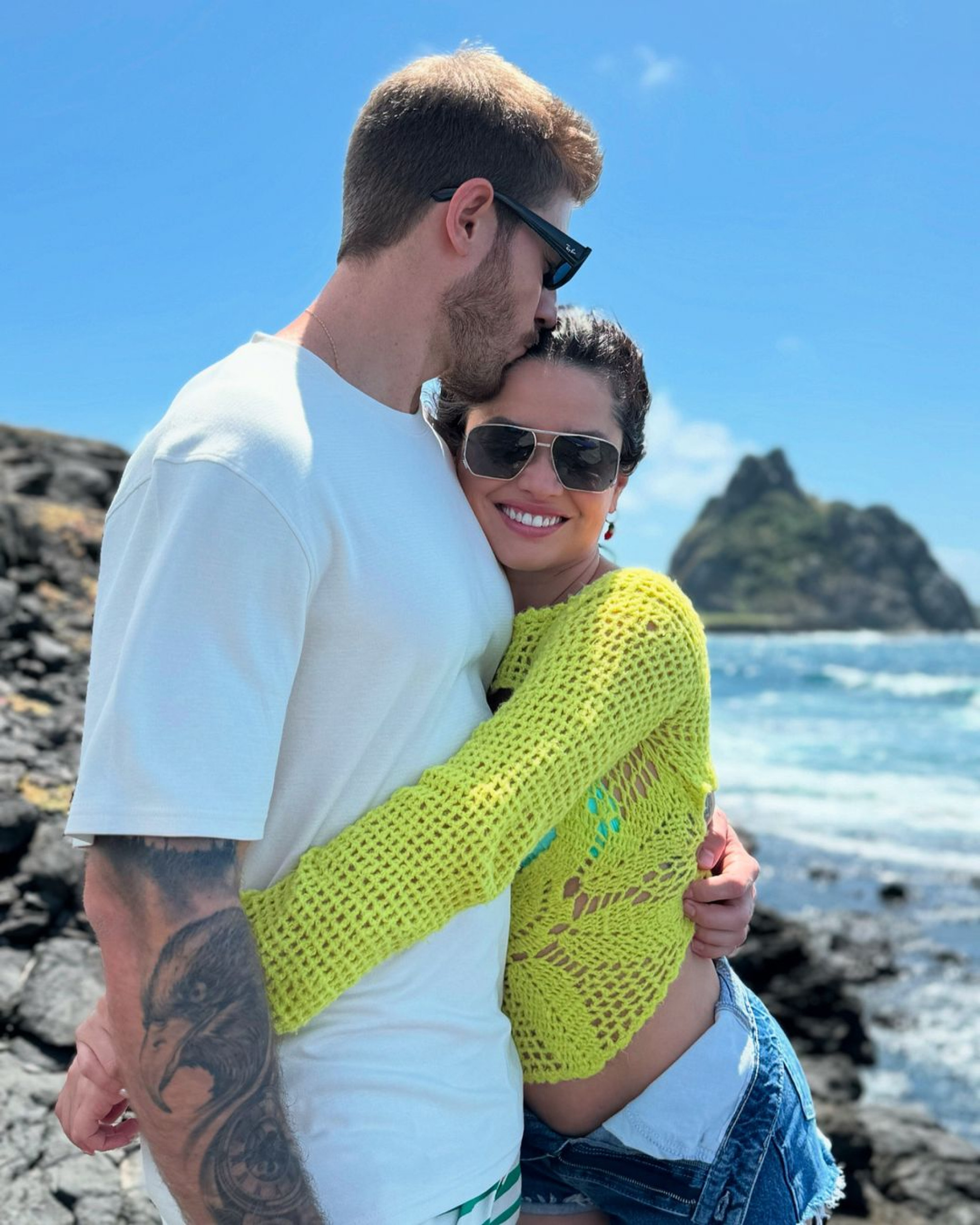 Juliette e Kaique Cerveny aproveitam férias em Fernando de Noronha - Reprodução / Instagram