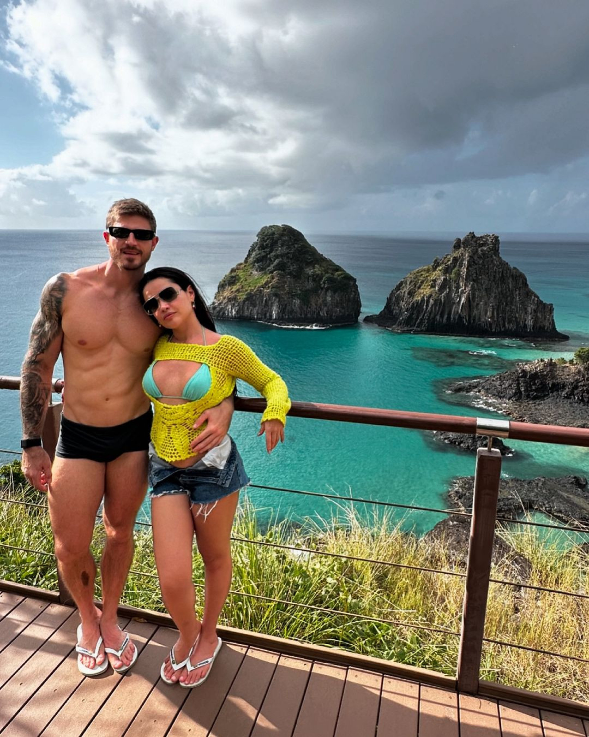 Juliette e Kaique Cerveny aproveitam férias em Fernando de Noronha - Reprodução / Instagram