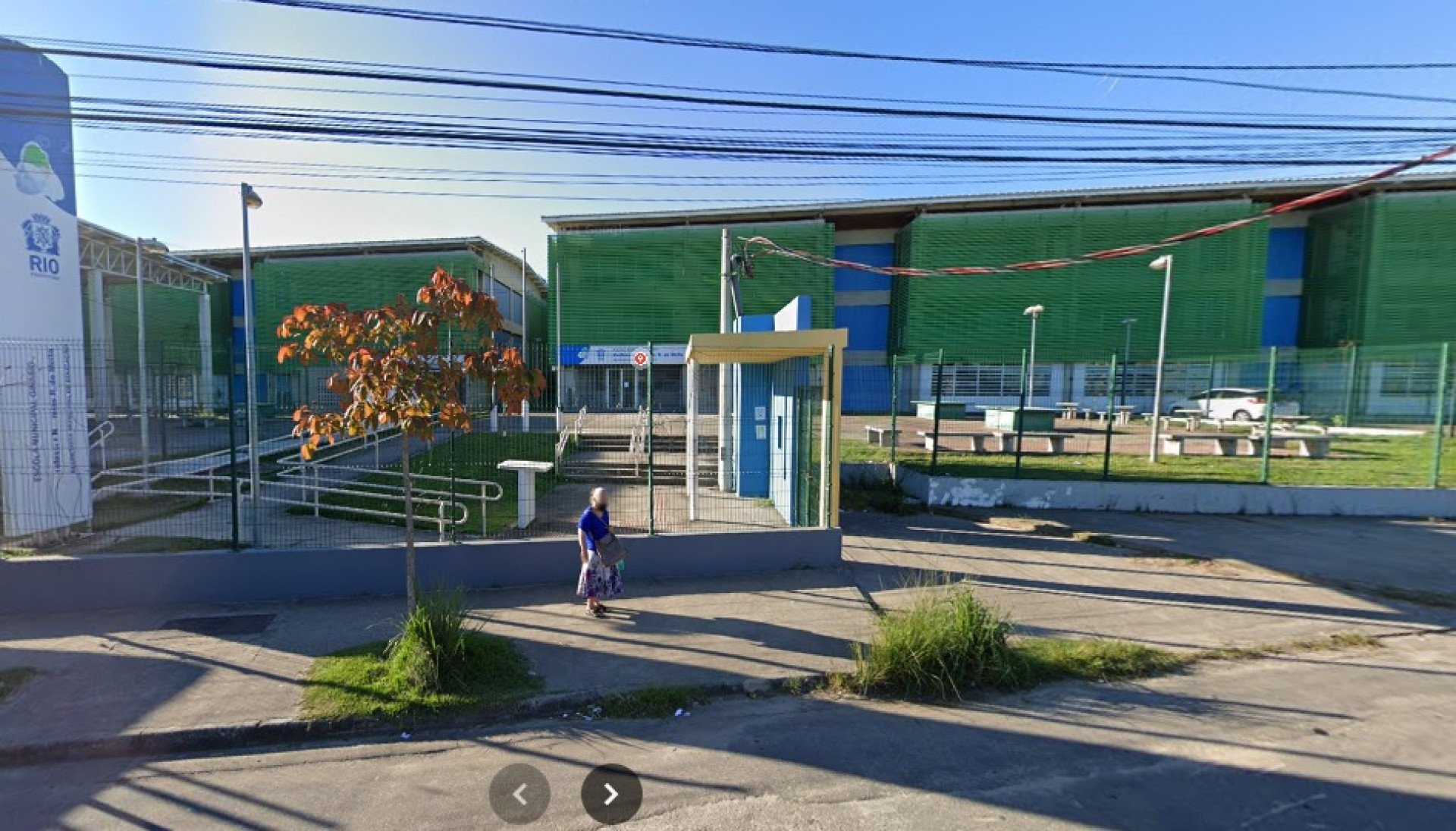 Escola Municipal Ginásio Professor Neemias Rodrigues sofre incêndio na madrugada deste sábado (27) - Reprodução/Google Maps