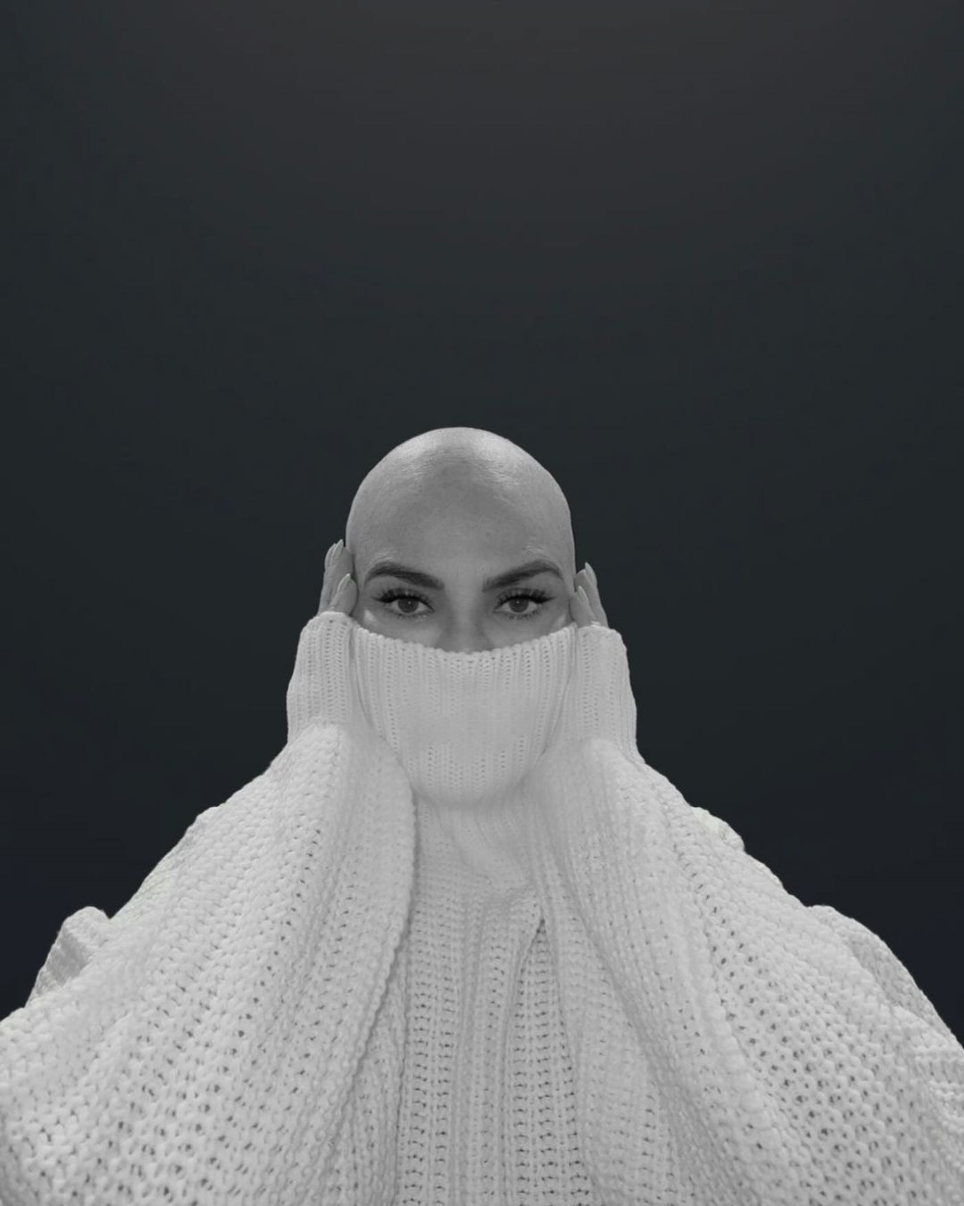 Rosalba Nable, mãe de Isis Valverde, raspa os cabelos em meio a um tratamento de câncer - Reprodução / Instagram