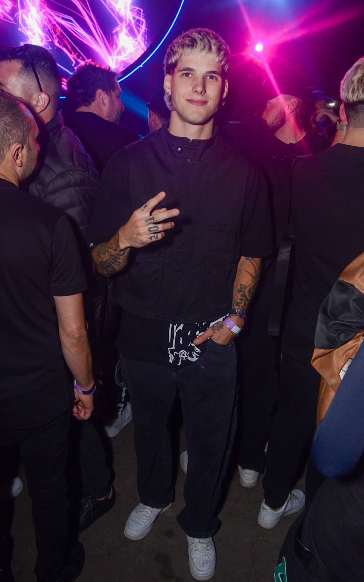 Gabriel Fop marca presença no Baile do Dennis DJ em SP