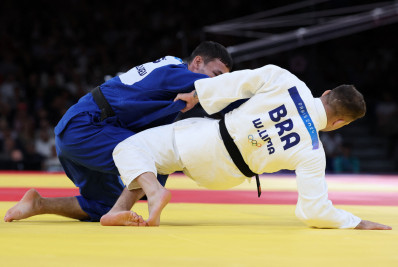 Willian Lima acerta Waza-ari nos últimos segundos e avança às oitavas do judô