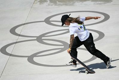 Gabi Mazetto e Pamela Rosa ficam fora da final no skate street feminino