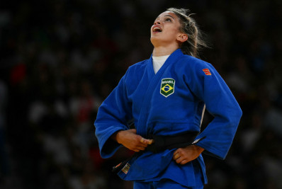 Larissa Pimenta vence repescagem e disputará medalha de bronze no judô
